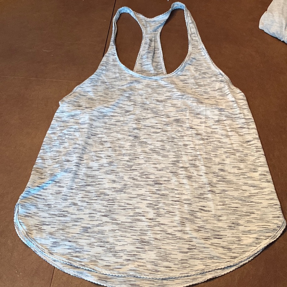 Size 12 Tank Lululemon with scalloped edge